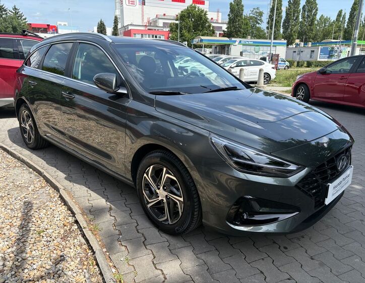 Hyundai i30 4