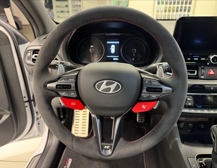Hyundai i30 Liftback 2,0 l 206 kw