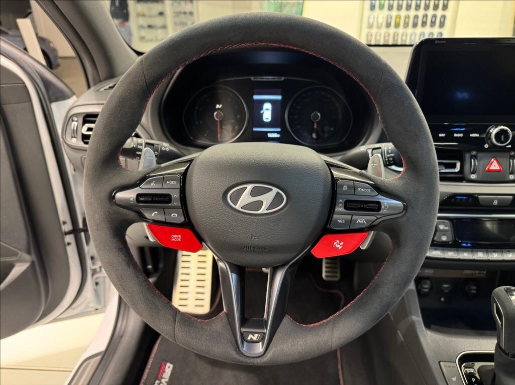 Hyundai i30 Liftback 2,0 l 206 kw