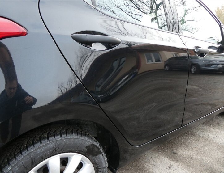 Hyundai i10 Hatchback 998,0 49 kw