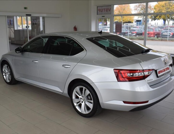 Škoda Superb Sedan 2,0 l 110 kw