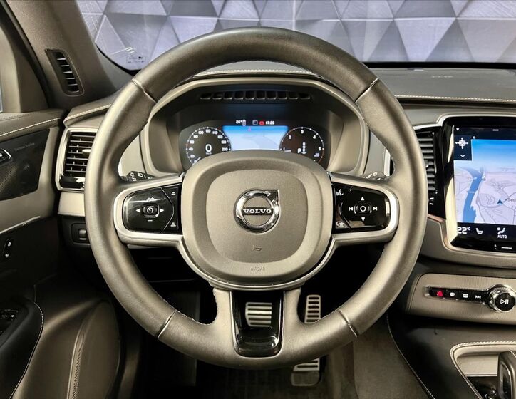 Volvo XC90 13