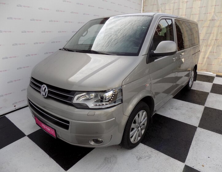 Volkswagen Multivan 1