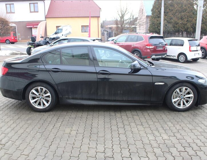 BMW Řada 5 Sedan 3,0 l 150 kw