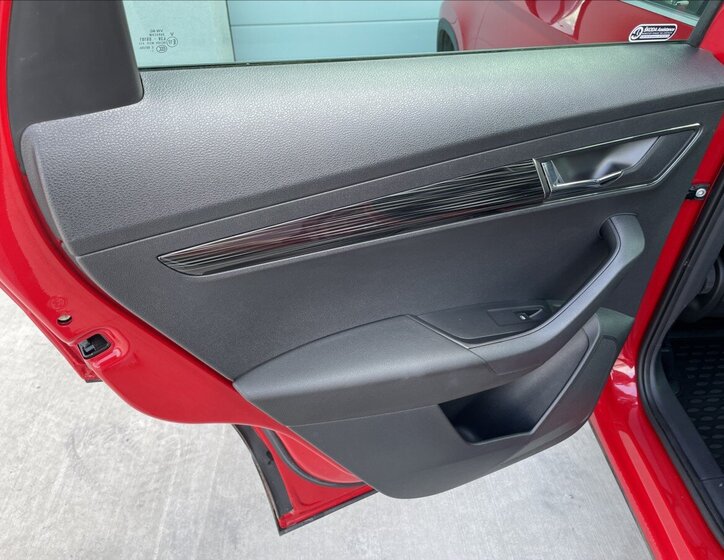 Škoda Karoq SUV / Terénní 2,0 l 110 kw