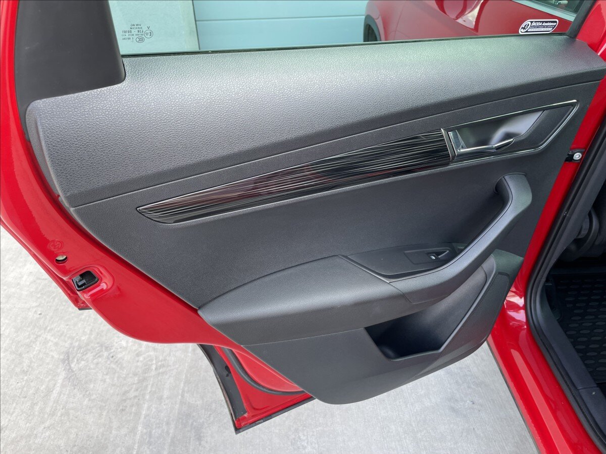 Škoda Karoq SUV / Terénní 2,0 l 110 kw