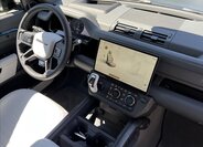 Land Rover Defender SUV / Terénní 4,4 l 467 kw