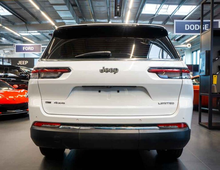 Jeep Grand Cherokee 4