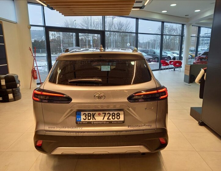 Toyota Corolla Cross SUV 2,0 l 131 kw