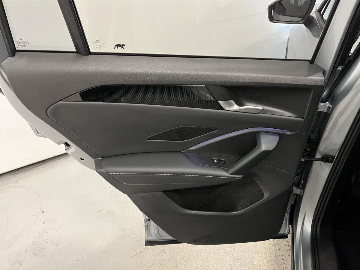 Volkswagen Tiguan SUV 1,5 l 96 kw