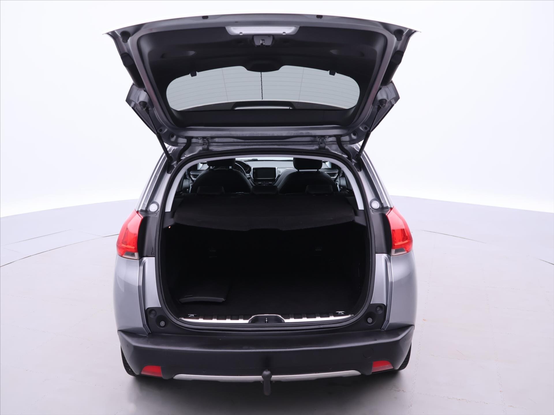 Peugeot 2008 SUV 1,2 l 81 kw