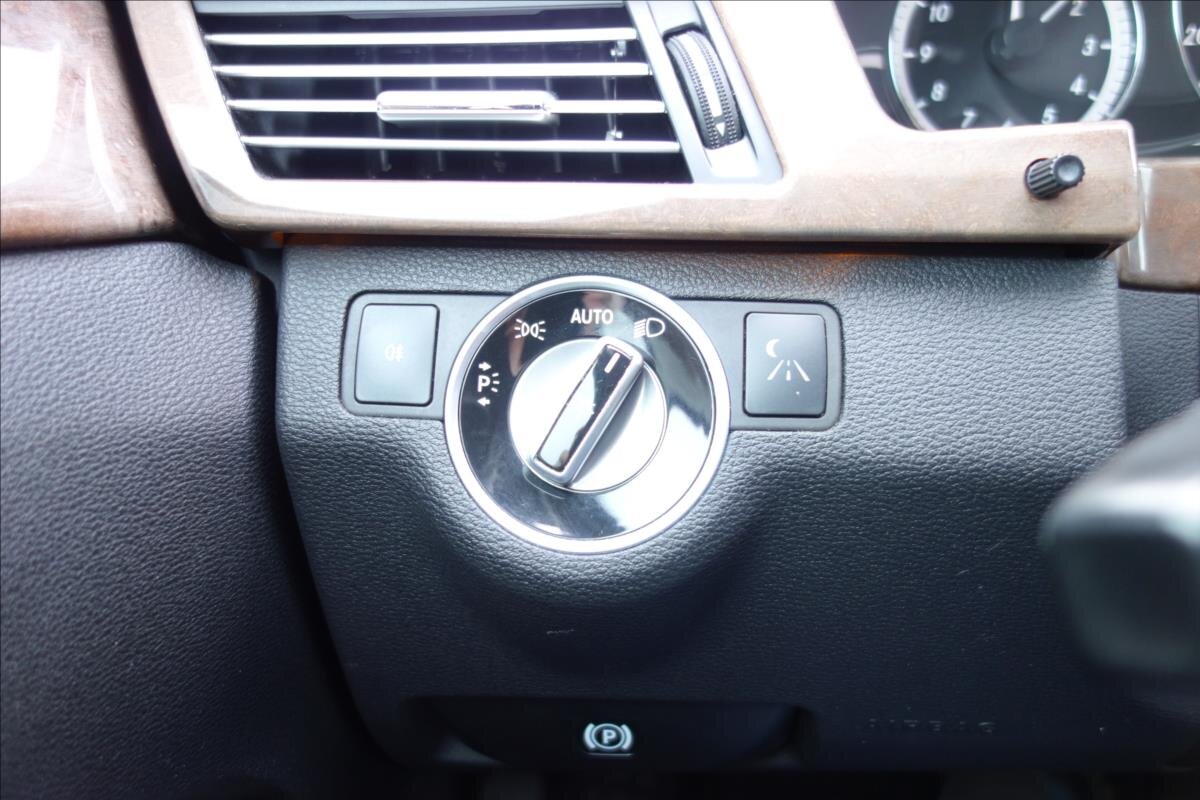 Mercedes-Benz Třídy E Kombi 3,0 l 195 kw