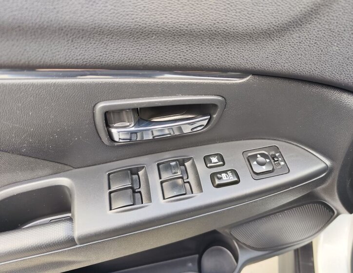 Mitsubishi ASX SUV / Terénní 1,6 l 86 kw