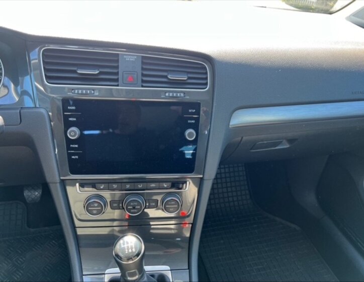 Volkswagen Passat Kombi 2,0 l 140 kw