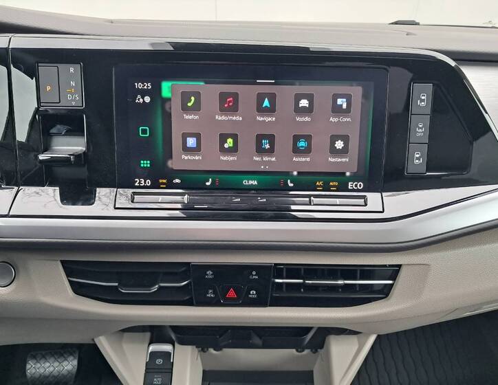 Volkswagen Multivan 16