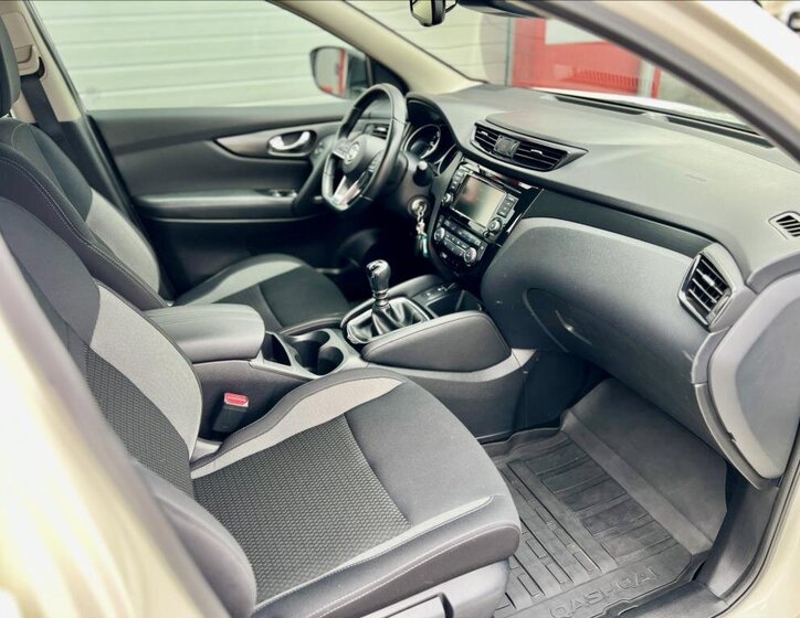 Nissan Qashqai SUV / Terénní 1,5 l 85 kw