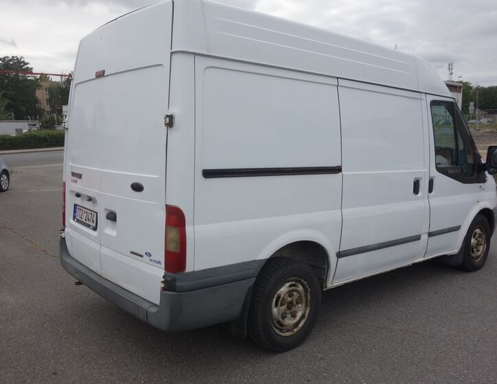 Ford Transit 8