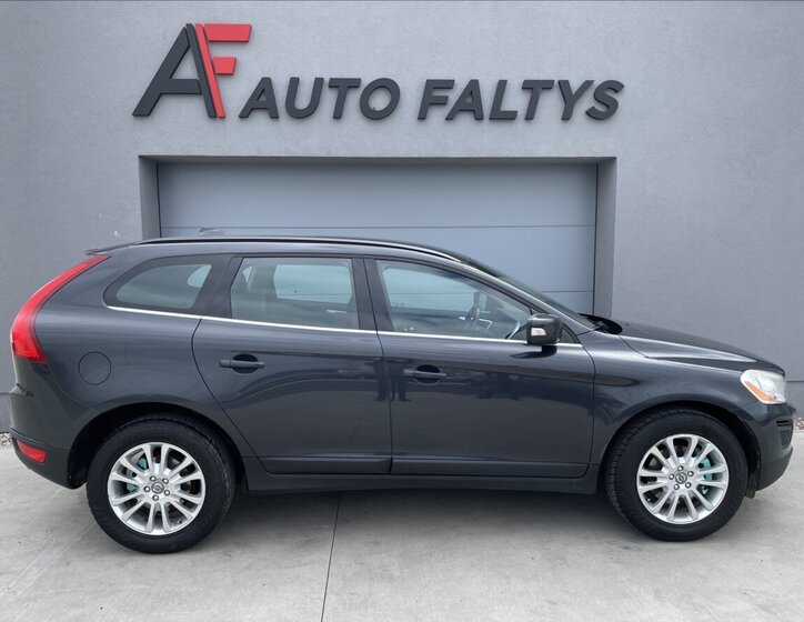 Volvo XC60 Kombi 2,4 l 151 kw