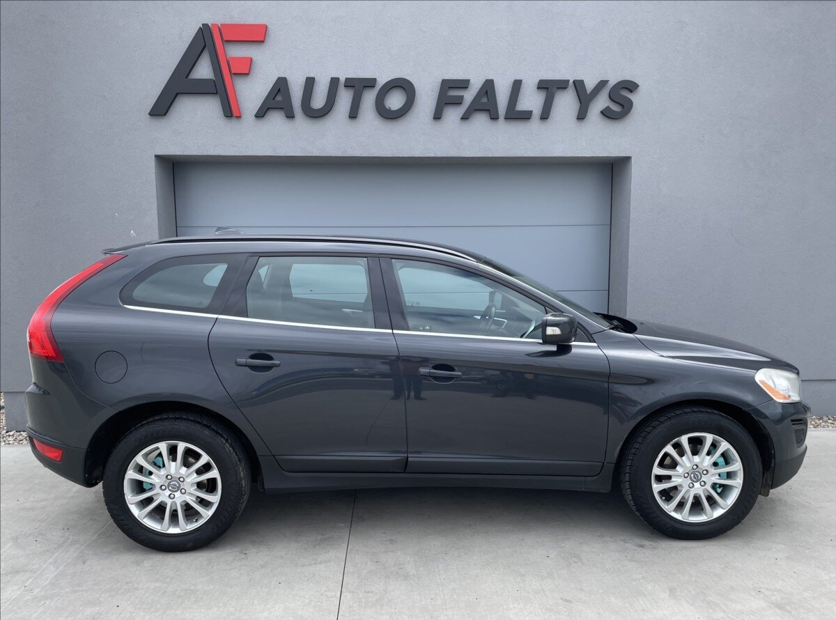 Volvo XC60 Kombi 2,4 l 151 kw