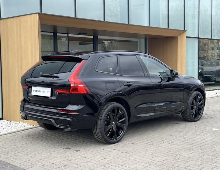 Volvo XC60 4