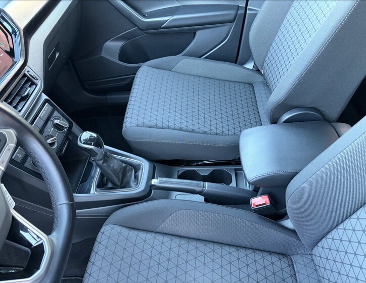 Volkswagen T-Cross Kombi 999,0 81 kw