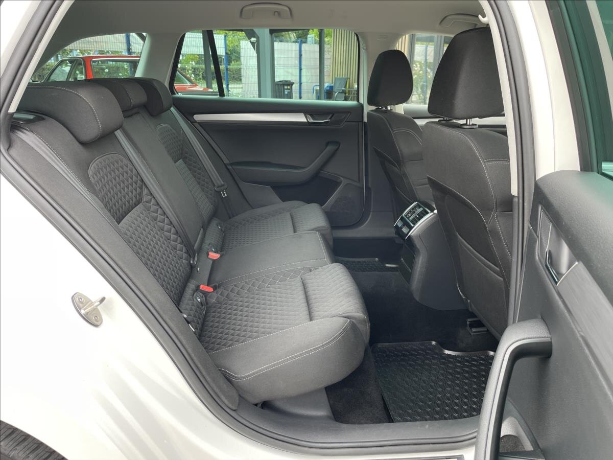 Škoda Superb Kombi 1,4 l 110 kw