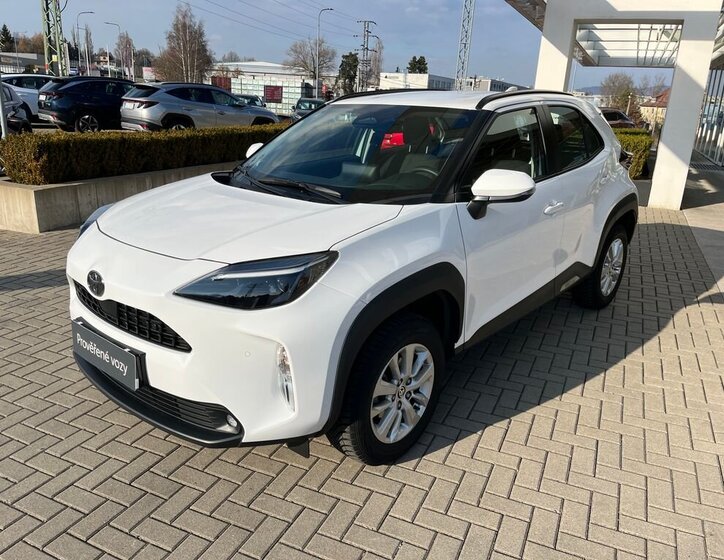Toyota Yaris Cross SUV / Terénní 1,5 l 68 kw
