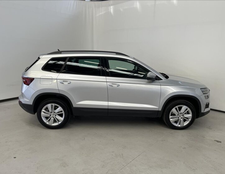 Škoda Karoq SUV 1,5 l 110 kw