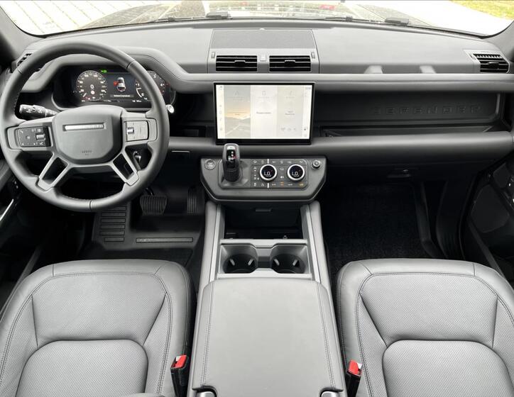 Land Rover Defender 15