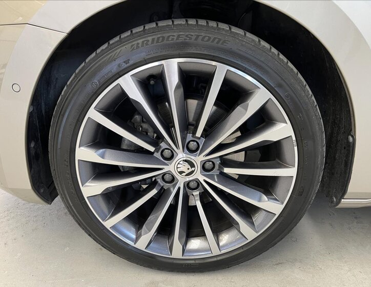 Škoda Superb Kombi 2,0 l 147 kw