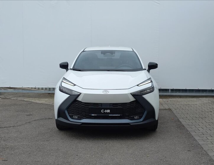 Toyota C-HR 4