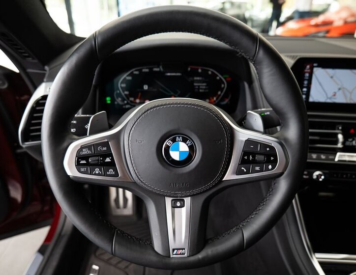 BMW Řada 8 Kupé 4,4 l 390 kw