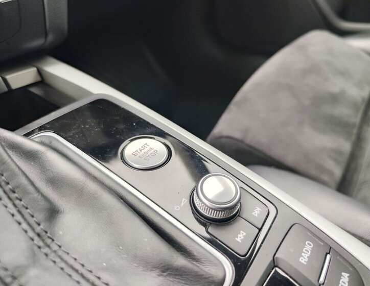 Audi A6 Sedan / Limuzína 3,0 l 200 kw