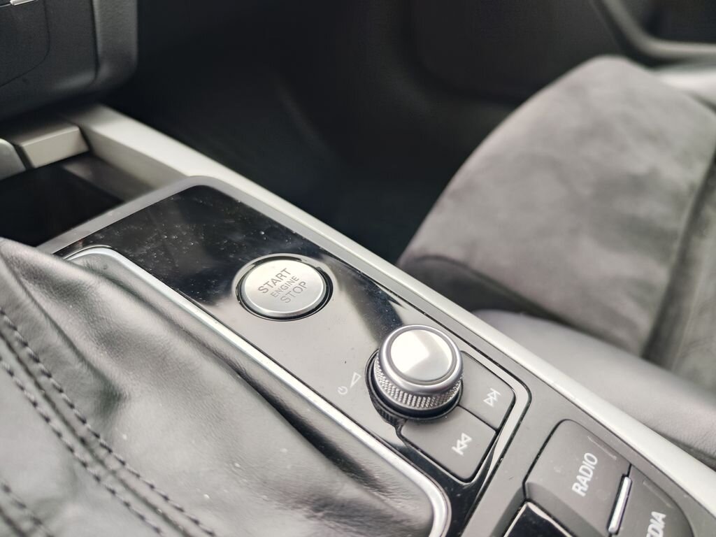 Audi A6 Sedan / Limuzína 3,0 l 200 kw