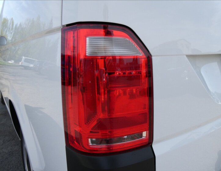 Volkswagen Transporter Skříň 2,0 l 75 kw