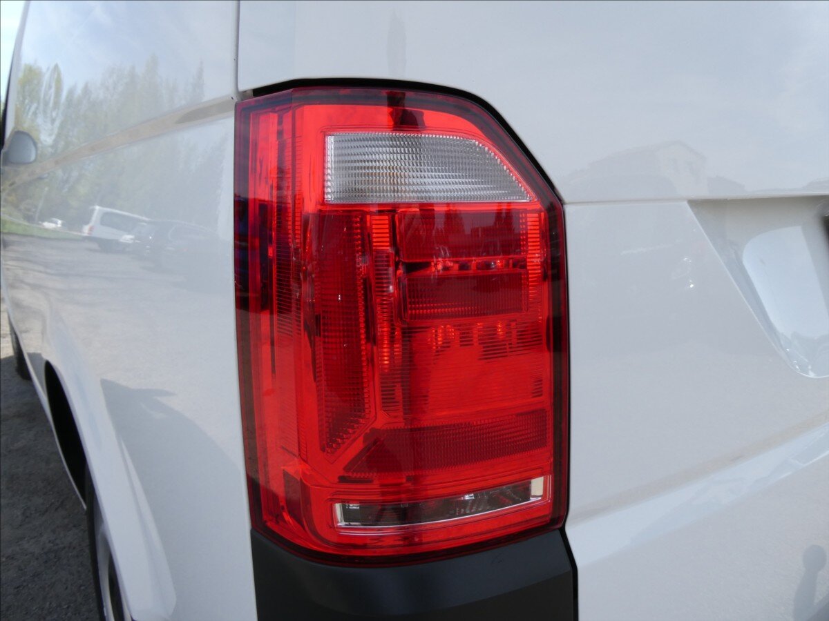 Volkswagen Transporter Skříň 2,0 l 75 kw