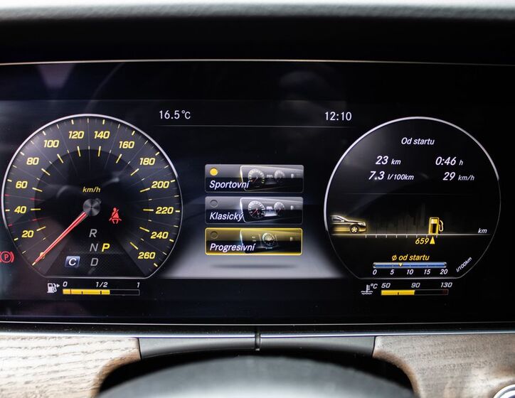 Mercedes-Benz Třídy E 13