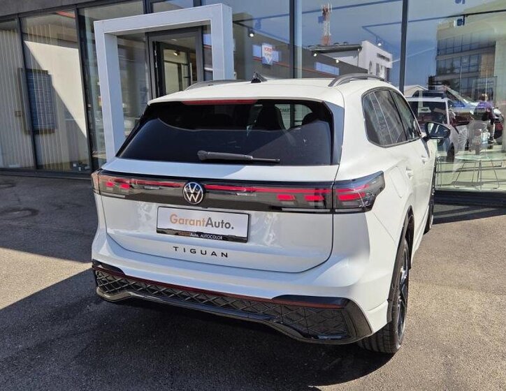 Volkswagen Tiguan SUV 2,0 l 195 kw