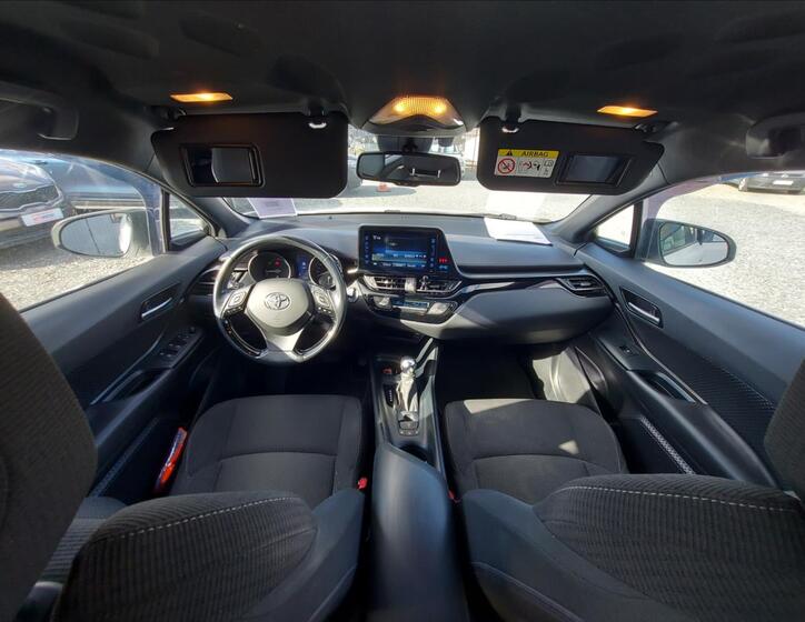 Toyota C-HR 23