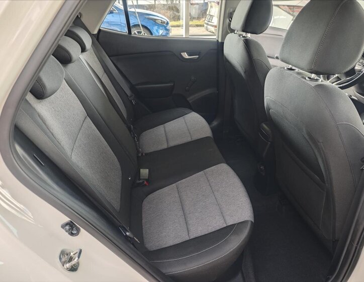 KIA Stonic CUV / Crossover 1,2 l 61 kw