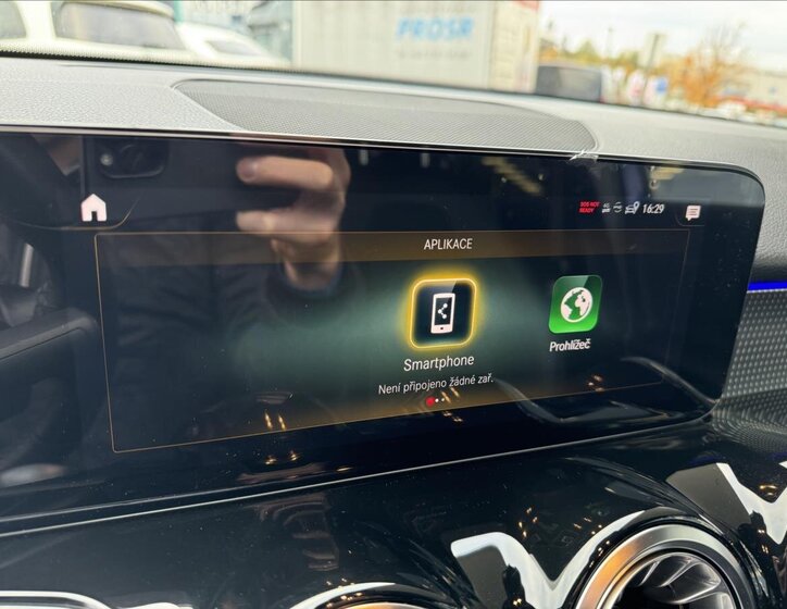 Mercedes-Benz GLB SUV 1,3 l 120 kw