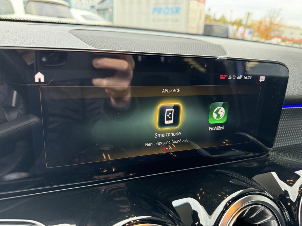 Mercedes-Benz GLB SUV 1,3 l 120 kw