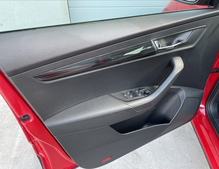 Škoda Karoq SUV / Terénní 2,0 l 110 kw