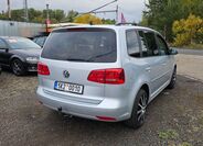 Volkswagen Touran 6