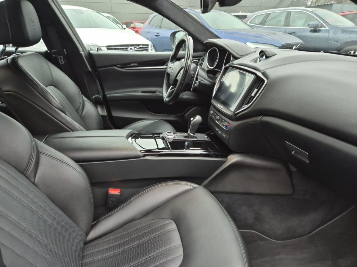 Maserati Ghibli Sedan 3,0 l 316 kw