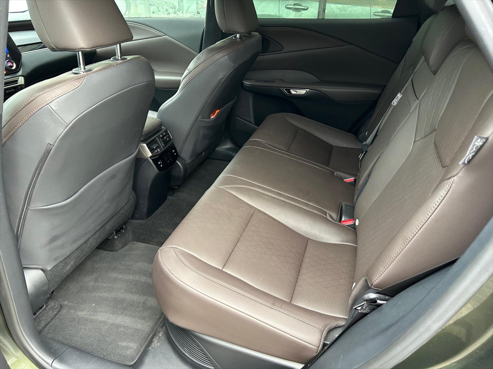 Lexus RX 350h SUV / Terénní 2,5 l 179 kw