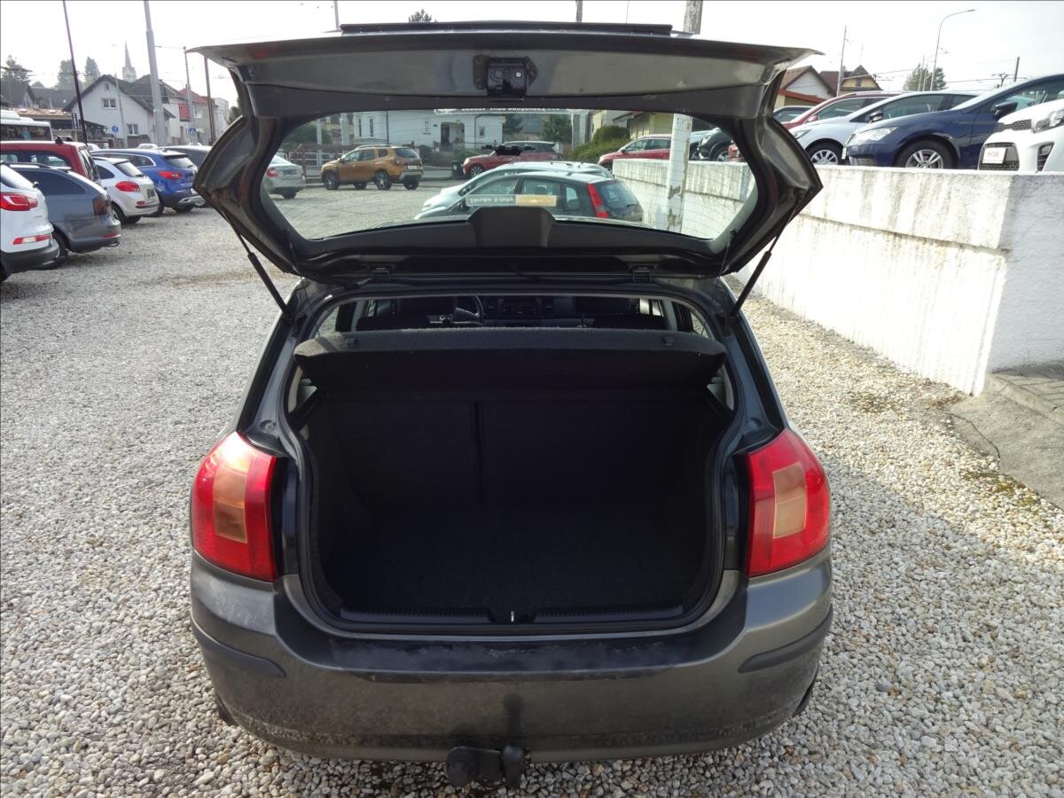 Toyota Corolla Hatchback 1,4 l 71 kw