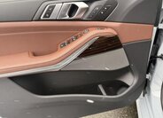 BMW X5 SUV 3,0 l 250 kw