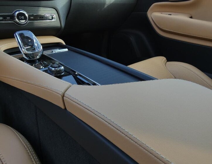 Volvo XC90 SUV / Terénní 2,0 l 173 kw