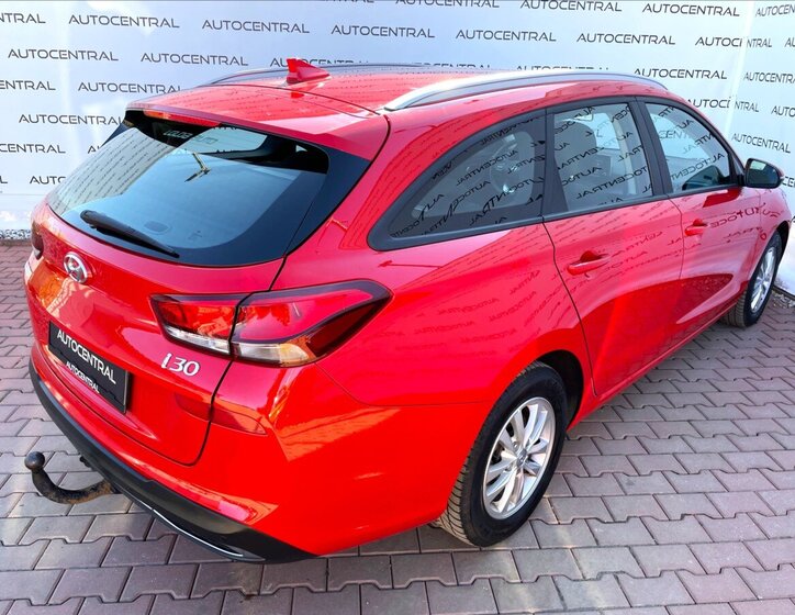 Hyundai i30 Kombi 998,0 88 kw